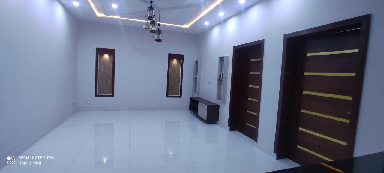 Islamabad Travelodge Guest House Exterior photo