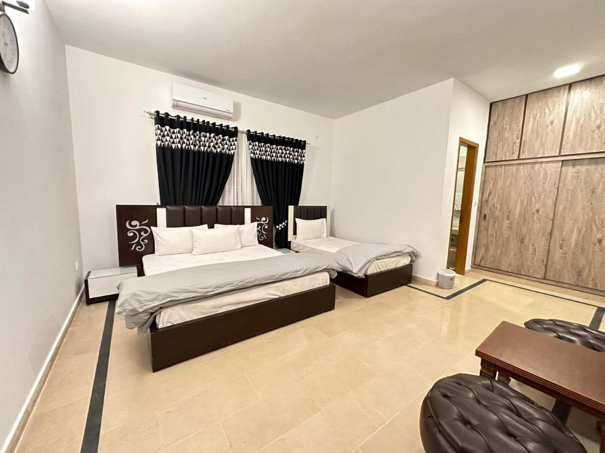 Islamabad Travelodge Guest House Exterior photo