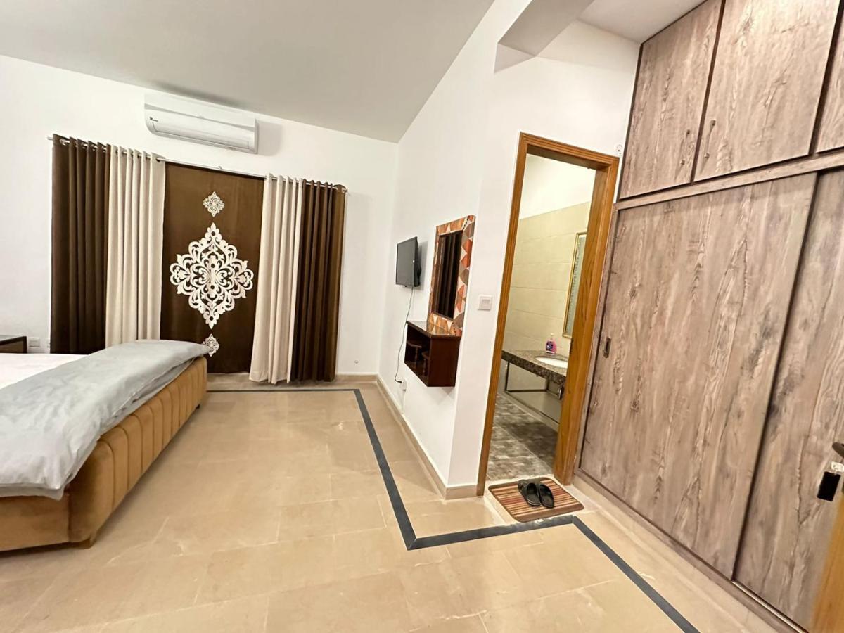 Islamabad Travelodge Guest House Exterior photo