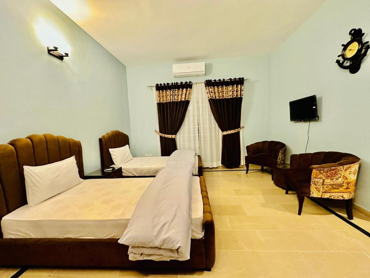 Islamabad Travelodge Guest House Exterior photo