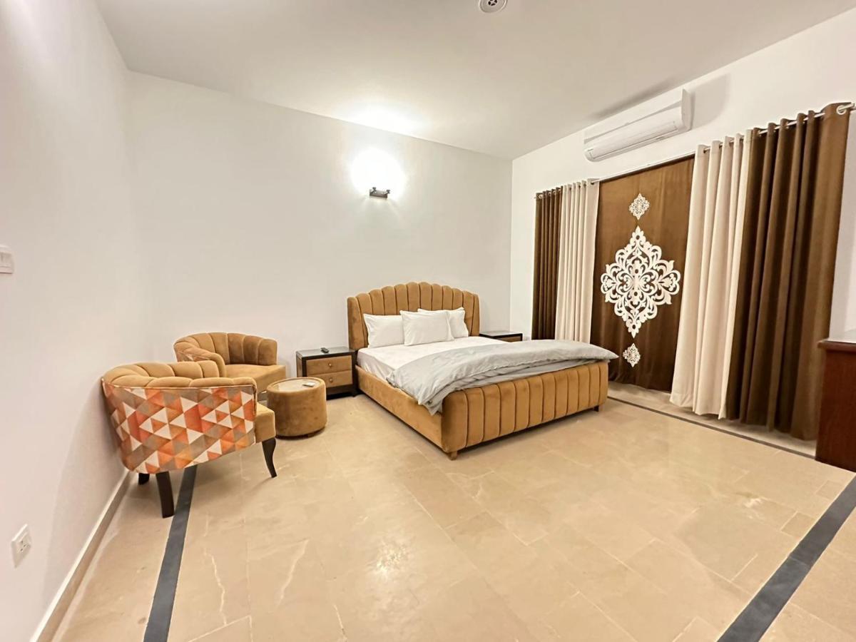 Islamabad Travelodge Guest House Exterior photo