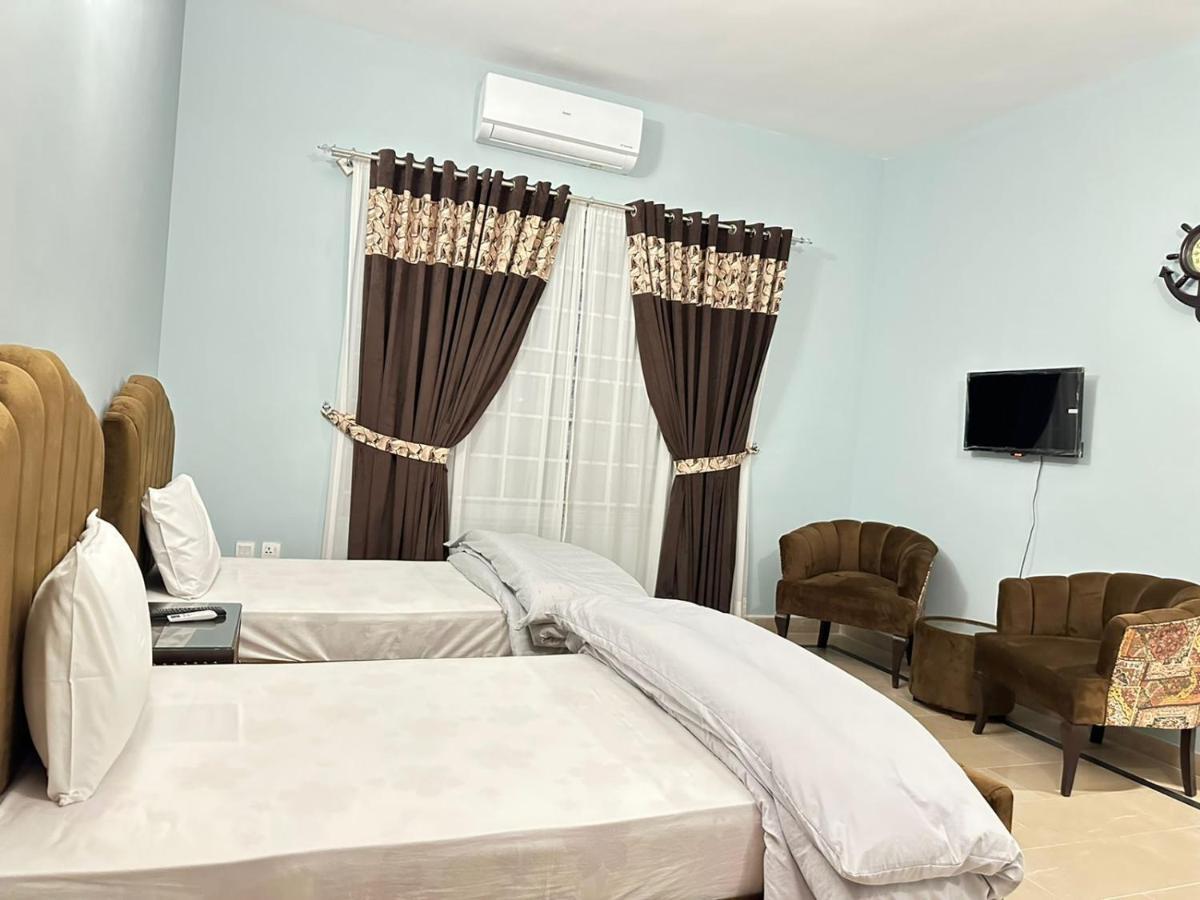 Islamabad Travelodge Guest House Exterior photo