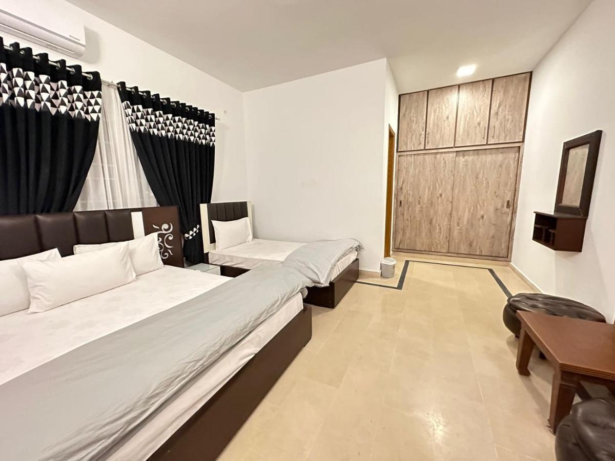 Islamabad Travelodge Guest House Exterior photo