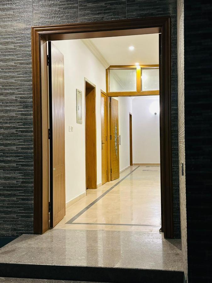 Islamabad Travelodge Guest House Exterior photo