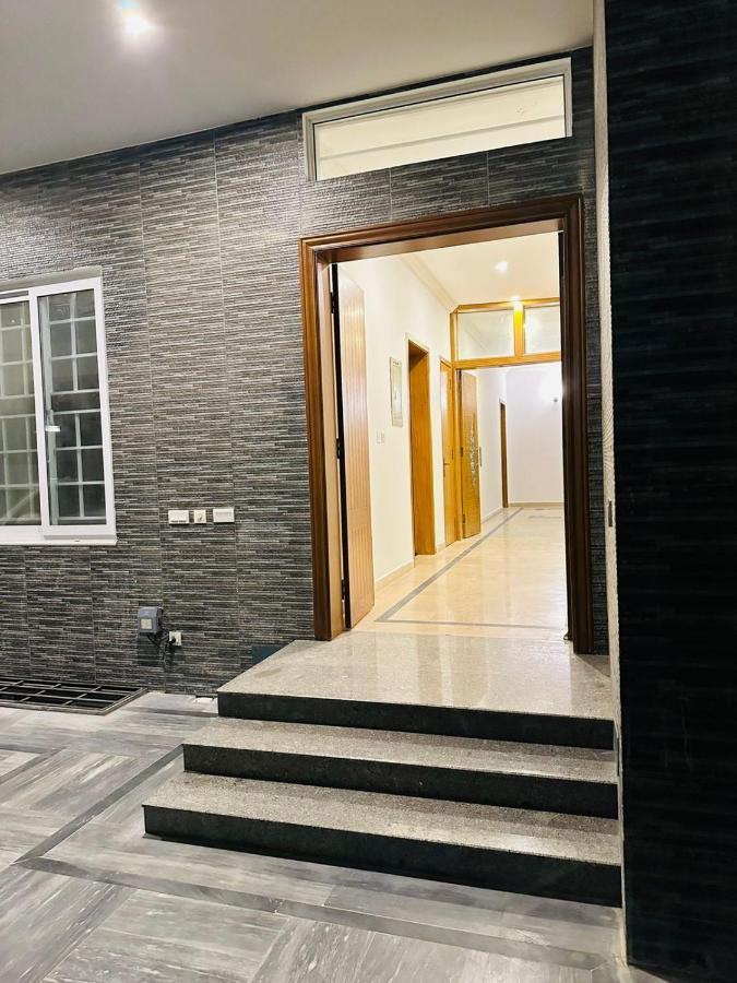 Islamabad Travelodge Guest House Exterior photo
