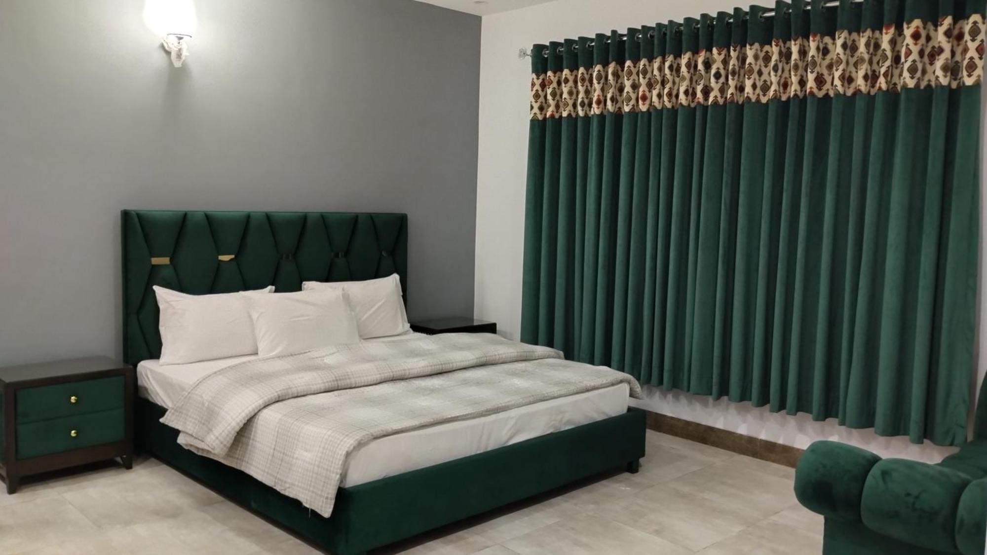 Islamabad Travelodge Guest House Room photo
