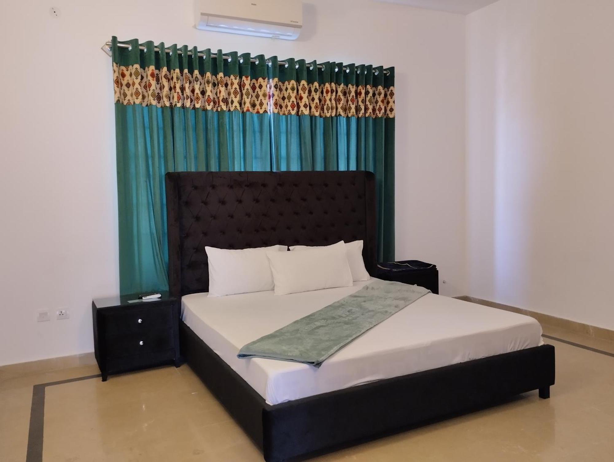 Islamabad Travelodge Guest House Room photo